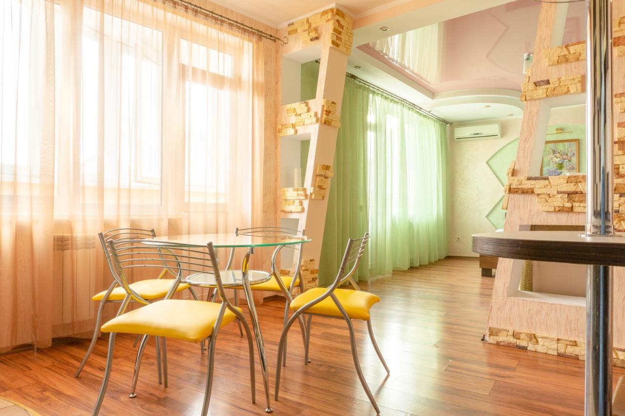 Big Studio Apartment Near River Mall Kijów Zewnętrze zdjęcie