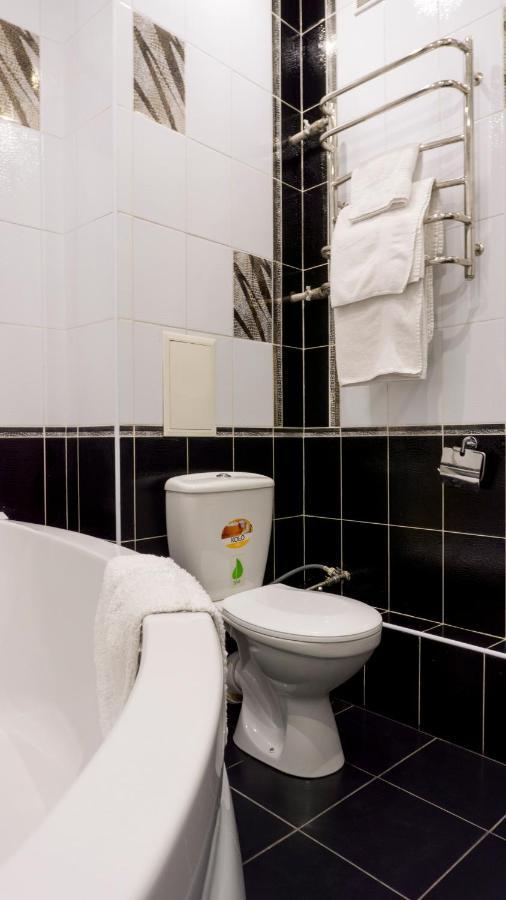 Big Studio Apartment Near River Mall Kijów Zewnętrze zdjęcie